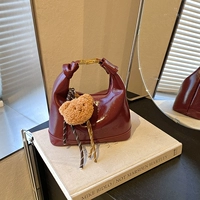 Красная подвеска