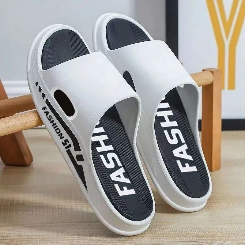 Men's Summer Slippers, Durable for Outdoor Wear, New Style for Home Use, Non-Slip, Odor-Resistant, Large Size Slippers for Men, Suitable for Summer Home Use