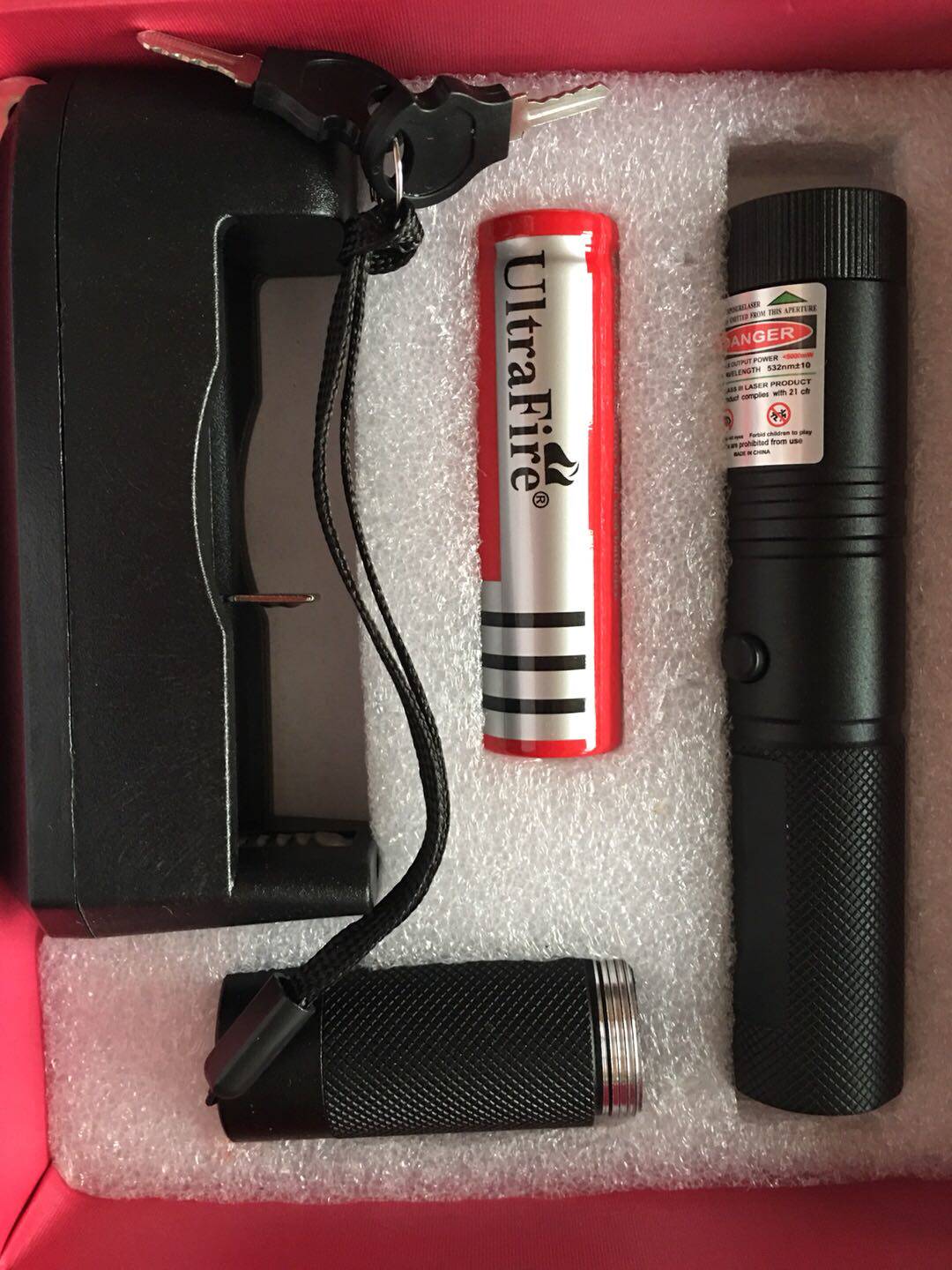 303 green light laser flashlight long-range starry laser light sales floor sand table pen LED screen electronic pen