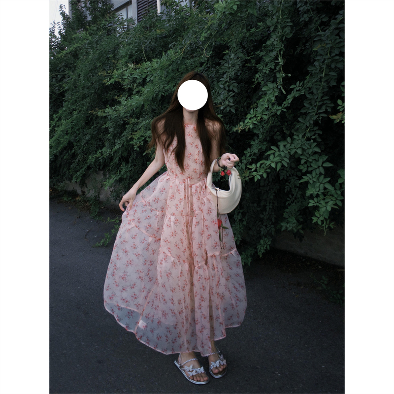 Flower Fairy Vacation Outfit: a Complete Set of Autumn Sweet Girly Pink Floral Vest Dress with Retro Denim Jacket Flower Fairy Vacation Outfit: a Complete Set of Autumn Sweet Girly Pink Floral Vest Dress with Retro Denim Jacket