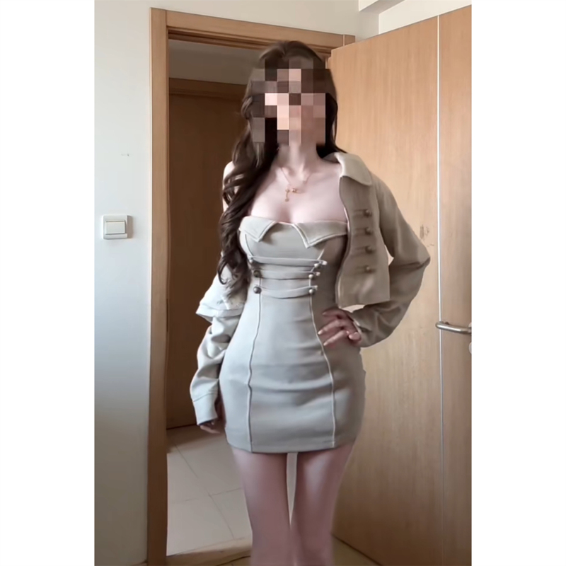 Japanese-Style Vintage Aristocratic Outfit with a Retro Military Vibe, Including a Strapless Dress and a Napoleon Jacket Short Coat Two-Piece Set Japanese-Style Vintage Aristocratic Outfit with a Retro Military Vibe, Including a Strapless Dress and a Napoleon Jacket Short Coat Two-Piece Set
