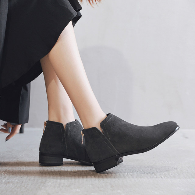 Leather Chelsea boots for women's temperament French small ankle boots for women's autumn and winter plus velvet