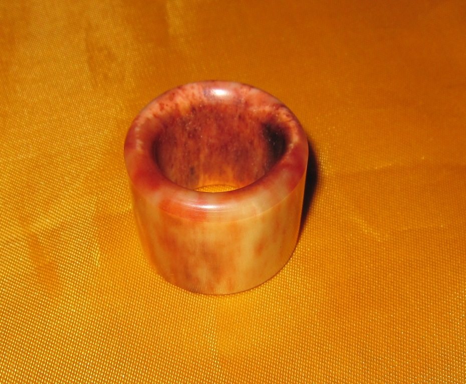 Pull finger ring Tibet yak bone size: high 2 50 cm inner ring diameter 2 20 cm