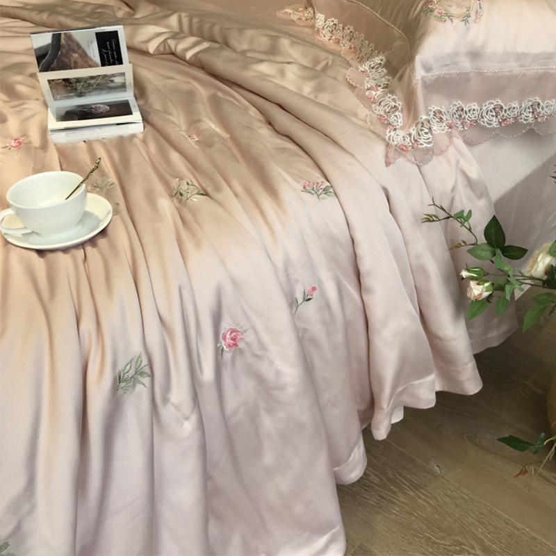 Special clearance summer 80 double-sided Tencel summer quilts are air-conditioned by pink princess embroidery lace summer cool quilts