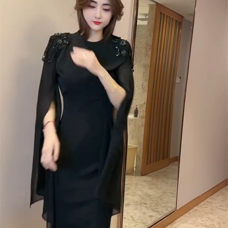 2026 New Fashionable High-End Heavy Beaded Shawl Cape Slimming Girly Long Dress for Women