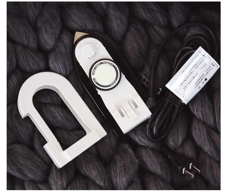 Lắc Nhật Bản Quạt gấp Bàn gấp Bàn di động Ký túc xá Du lịch Bàn ủi mini 	bàn ủi electrolux edi2004	