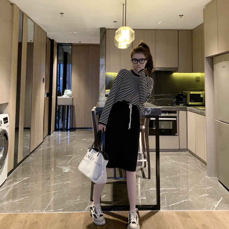 VK旗艦店 韓國風條紋圓領針織衫套裝長袖裙裝