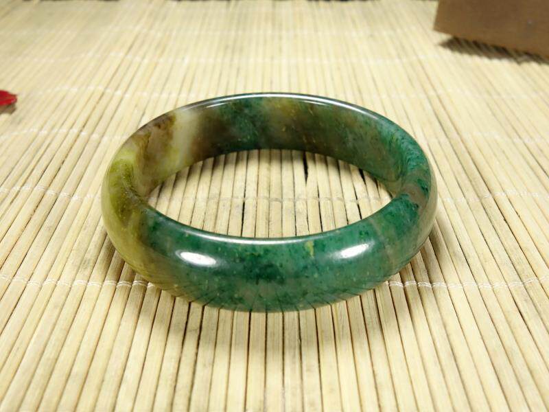 Nanyang Unique Mountain Jade Bracelets Sky Blue Three-Lantern Carnivals Women's Flat Strips High Price-performance Ratio National Inspection Certificates Unique Jade Bracelets