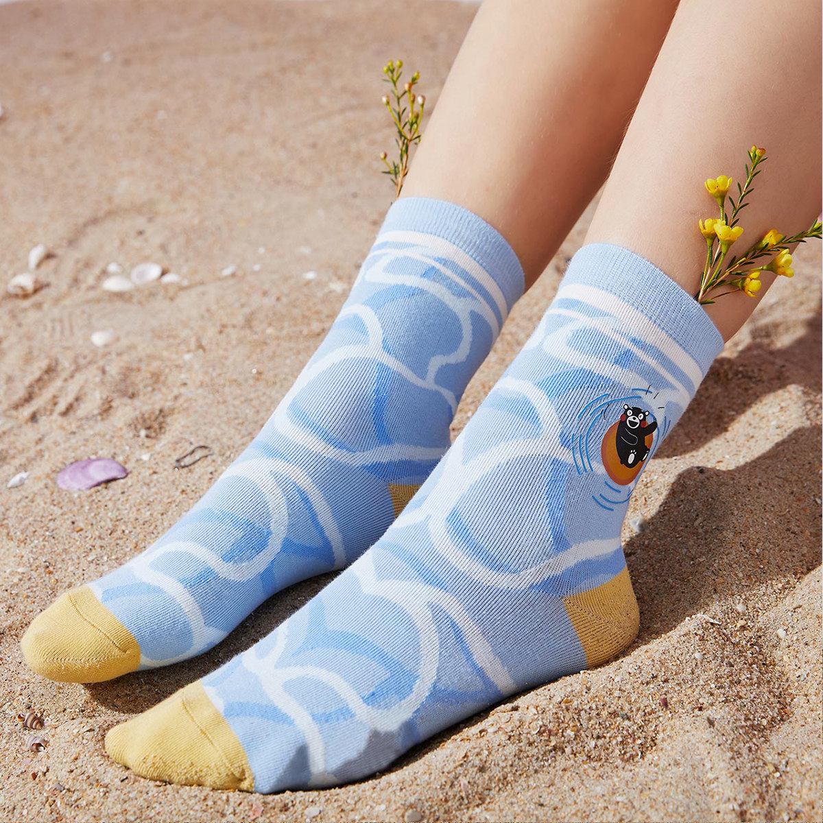 The socks of the cucumber bear combined with socks of the male and female spring and autumn pure cotton medium - sized piece of breathable spring and summer personality stockings 3 pairs