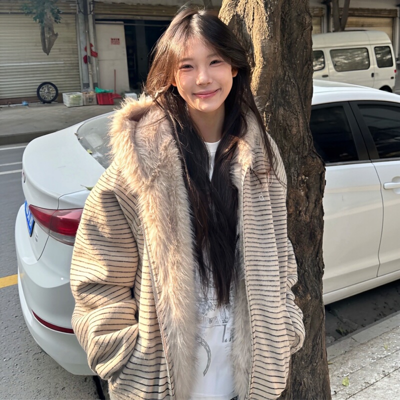 Striped Parka 2026 Winter New Cotton Coat Women's Fur Jacket Casual Lazy Style Fur Coat Men's Striped Parka 2026 Winter New Cotton Coat Women's Fur Jacket Casual Lazy Style Fur Coat Men's