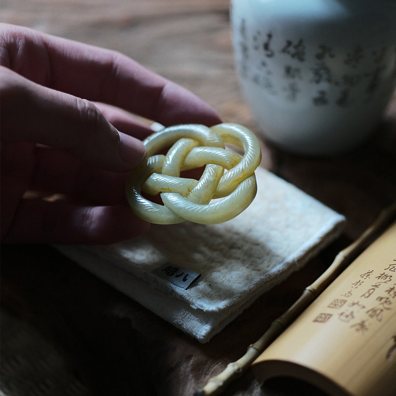 Taichu Lianhuatang cover Jade and jade material tea ceremony spare parts tea mat ornaments pot cover set aside