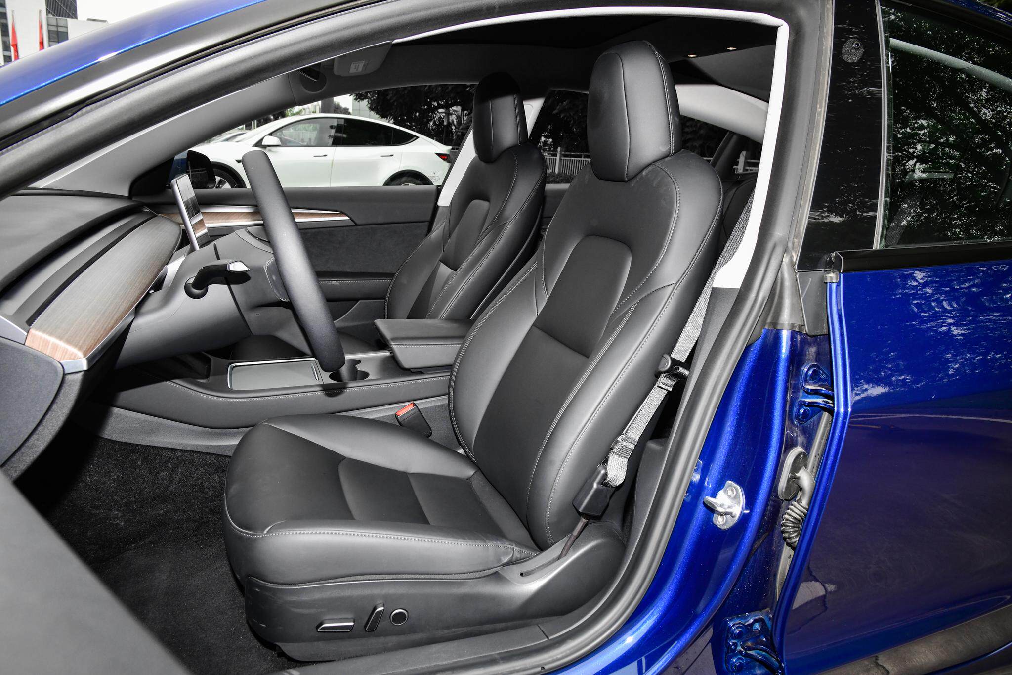 Fully enclosed cowhide seat cover four seasons universal car seat cushion special Tesla leather custom-made new car seat cushion