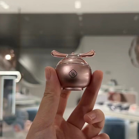 花西子玉竹柔润养唇磨砂膏/温和去角质去死皮唇部磨砂膏护理7g