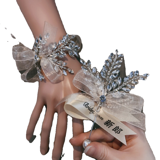 高级感水钻新郎新娘结婚胸花法式伴郎伴娘团手腕花婚礼表演出胸针