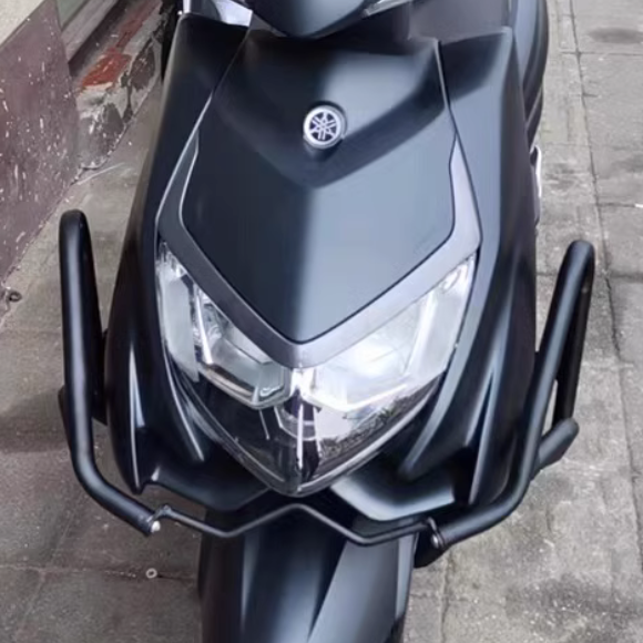 ヤマハ新型レーシングGT125バンパーフロントとリアガードバーアンチフォールバーカーボンスチールサラウンド保護改造に適しています