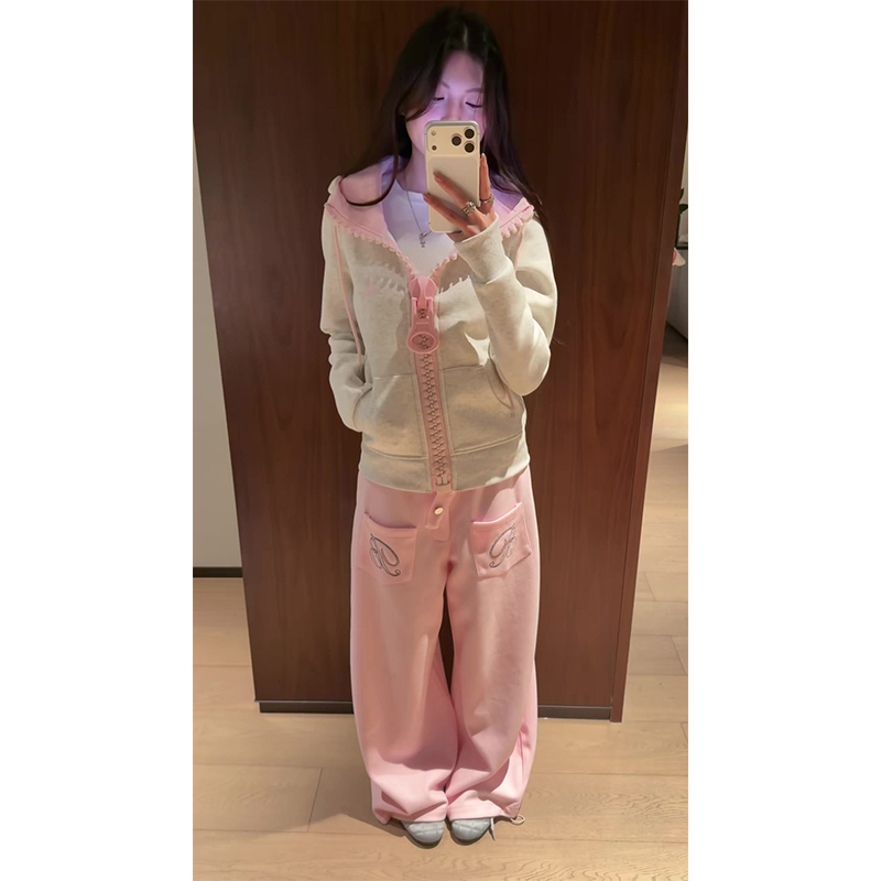 American-Style Lazy Casual Zip-Up Hoodie for Women, 2026 Autumn and Winter New Design, Niche Slim-Fit Cardigan Jacket American-Style Lazy Casual Zip-Up Hoodie for Women, 2026 Autumn and Winter New Design, Niche Slim-Fit Cardigan Jacket
