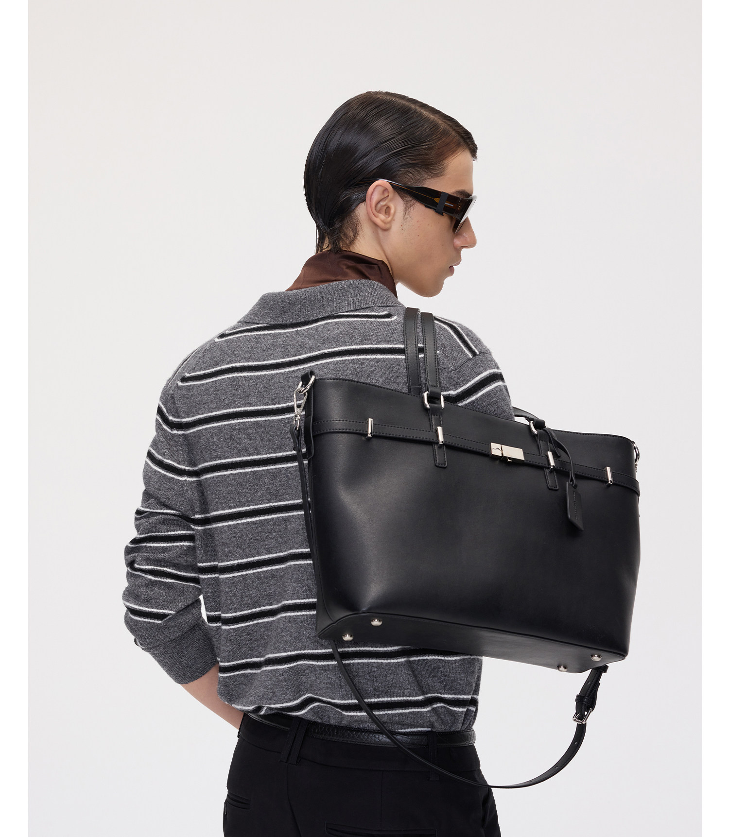 TERRAINCOGNITA Black Microfiber Large-Capacity Tote Bag