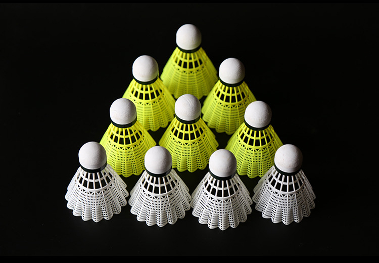 Cầu lông nhựa không phải là xấu 12 gói cầu lông nylon bóng kháng với cầu thủ vua thùng 6 gói vot yonex