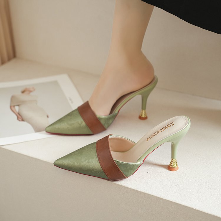 Chinese Style High-Heeled Women's Slippers, Stiletto Heels, Autumn and Winter Slimming, Versatile, Elegant Mid-Heel Women's Shoes, Closed-Toe Half-Slippers for Outdoor Wear Chinese Style High-Heeled Women's Slippers, Stiletto Heels, Autumn and Winter Slimming, Versatile, Elegant Mid-Heel Women's Shoes, Closed-Toe Half-Slippers for Outdoor Wear