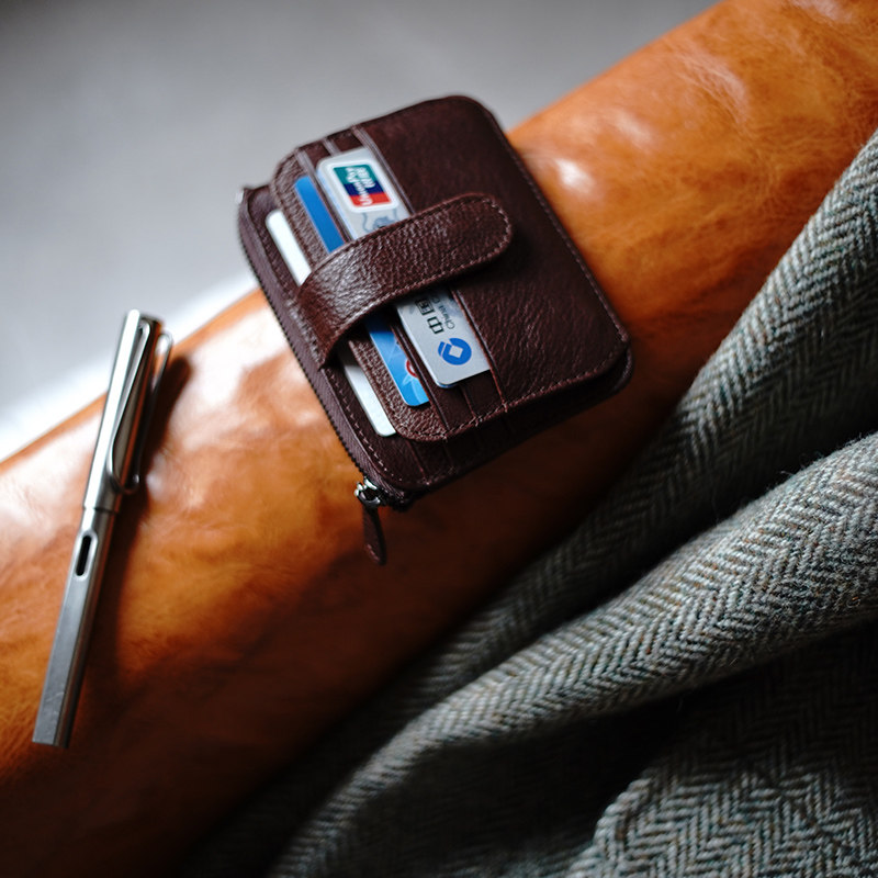 MissDeer Custom Implanted Cow Leather Retro Practical Large Capacity Multi-Position Driver License Containing Bag Short Clip