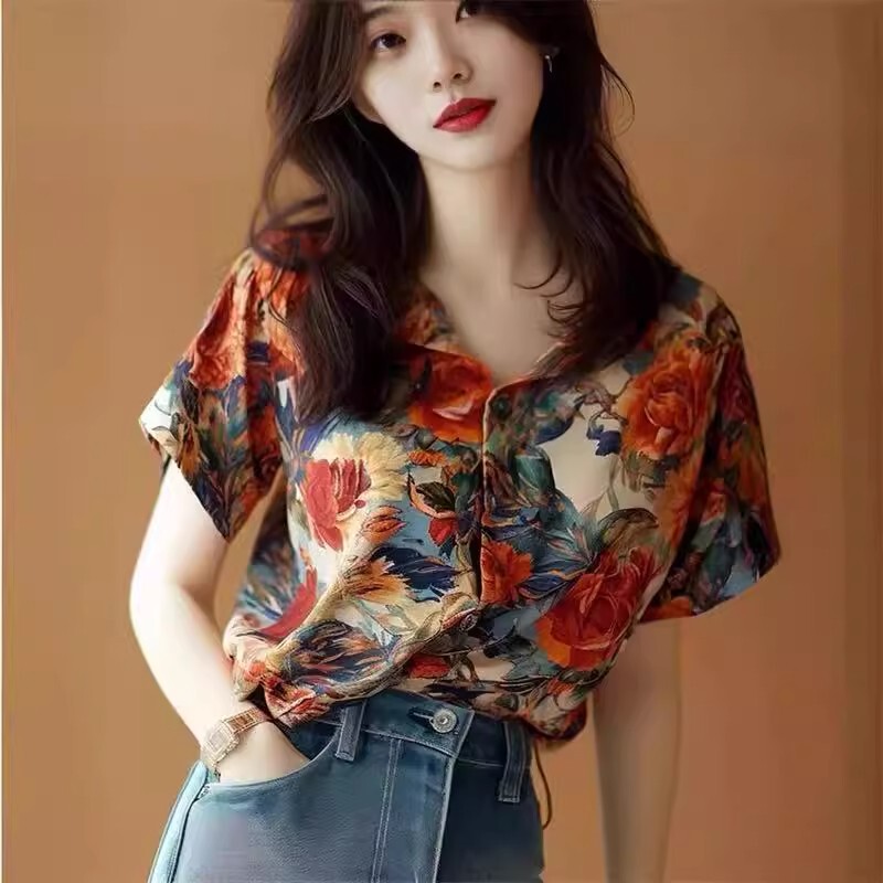 Retro Hong Kong Style Printed Short-Sleeved Shirt for Women, Niche Literary and Artistic Fashion, Loose and Versatile, Casual Chic Shirt Retro Hong Kong Style Printed Short-Sleeved Shirt for Women, Niche Literary and Artistic Fashion, Loose and Versatile, Casual Chic Shirt