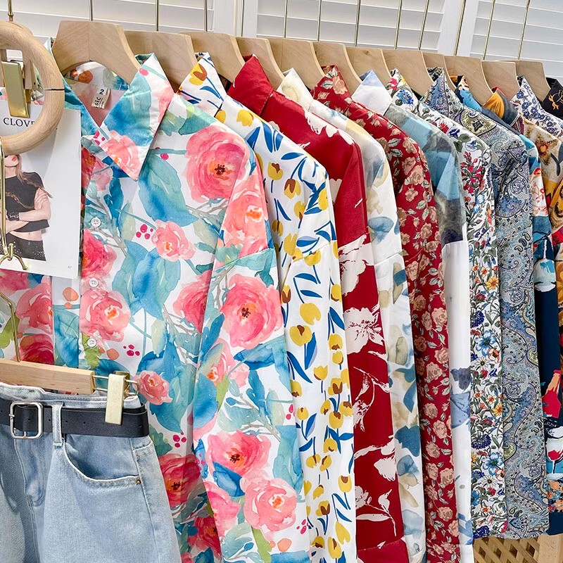 Annual Meeting Performance Costume, Nostalgic Theme, 80S and 90S Retro Hong Kong Style Floral Shirt for Women, Spring and Autumn Thin Loose Top Annual Meeting Performance Costume, Nostalgic Theme, 80S and 90S Retro Hong Kong Style Floral Shirt for Women, Spring and Autumn Thin Loose Top