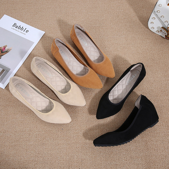 Beanie shoes spring stewardess work shoes black professional soft-soled cloth shoes wedge heels for women who stand for long time without get tired.
