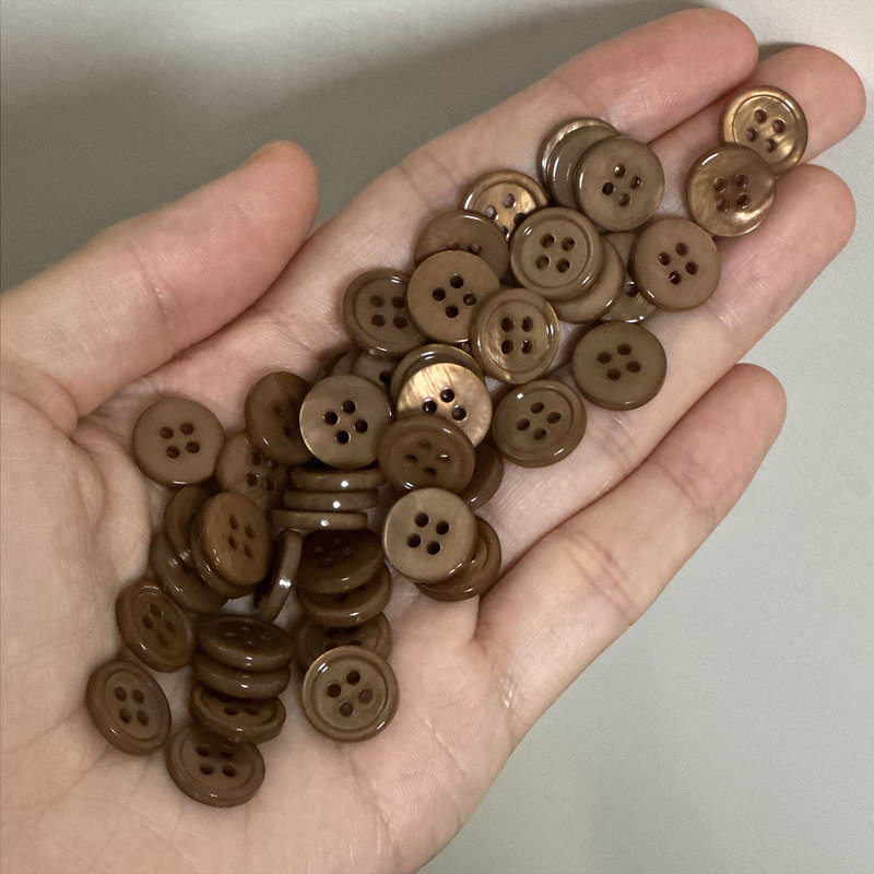 Natural Shell Buttons, Four-Hole Brown Real Shell Buttons, Coffee-Colored Work Uniform Buttons, Shirt and Cardigan Buttons Natural Shell Buttons, Four-Hole Brown Real Shell Buttons, Coffee-Colored Work Uniform Buttons, Shirt and Cardigan Buttons