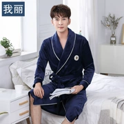 Váy ngủ nam mùa đông dài phần dày nhung đồ ngủ Nhật Bản nam flannel áo choàng tắm một mảnh đất ấm