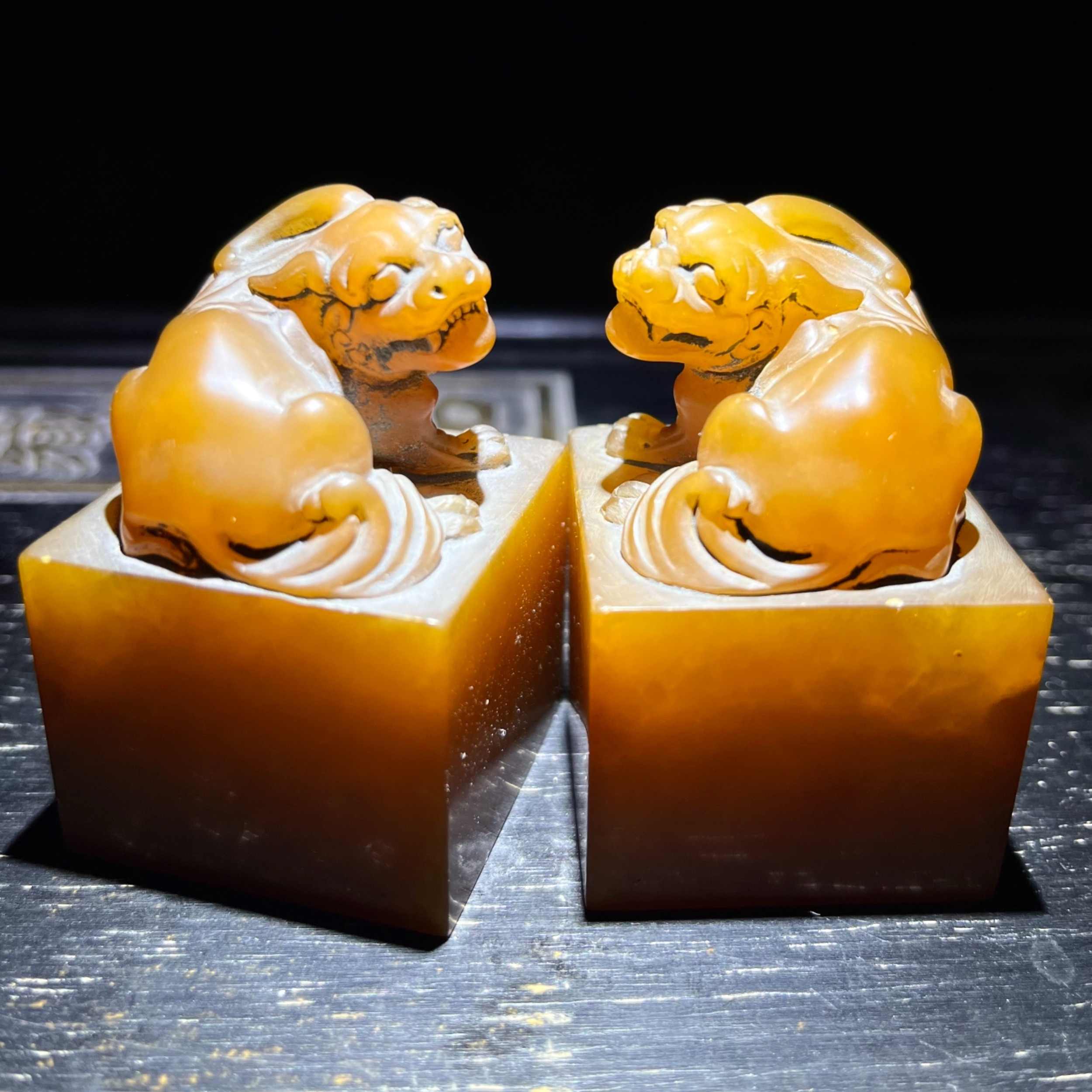 古益会』 寿山 田黄 一対 重量270g 重量282g 在印 印章 置物