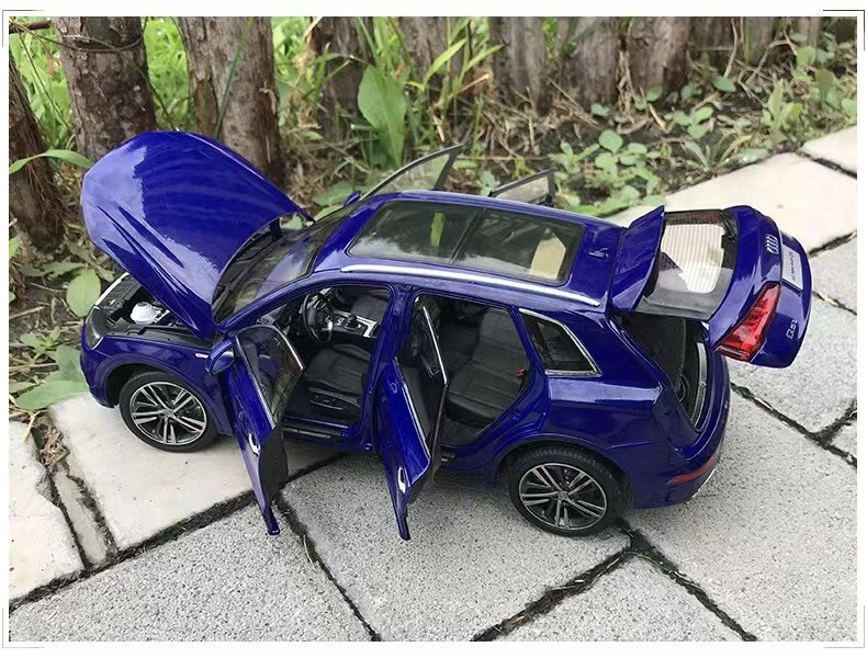 1/18 2018 Audi Q5 L Q5L Diecast Metal Car Model Toys for Kids Boy