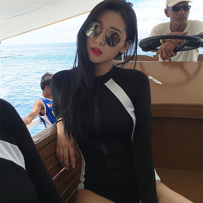 South Korea's original single diving suit women's one-piece sunscreen long-sleeved swimsuit is thin slim slim and quick-drying surf suit jellyfish suit gathered