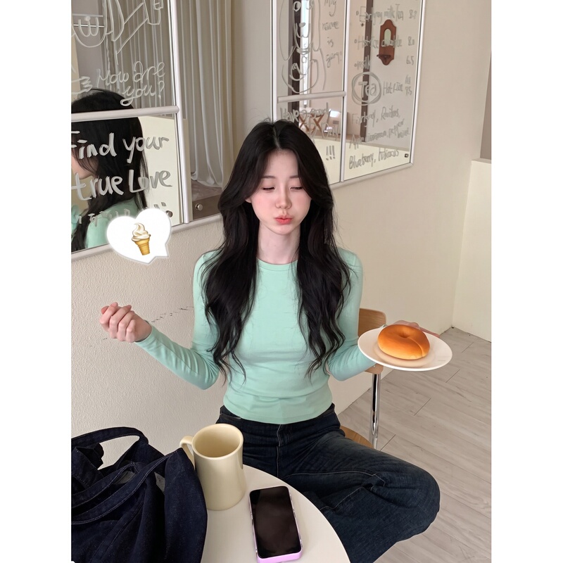 Um11 Simple and Elegant Mint Green Round Neck T-Shirt Sweater Slim Fit Long Sleeve Inner Layer Waist-Cinching Knitted Top for Women Um11 Simple and Elegant Mint Green Round Neck T-Shirt Sweater Slim Fit Long Sleeve Inner Layer Waist-Cinching Knitted Top for Women