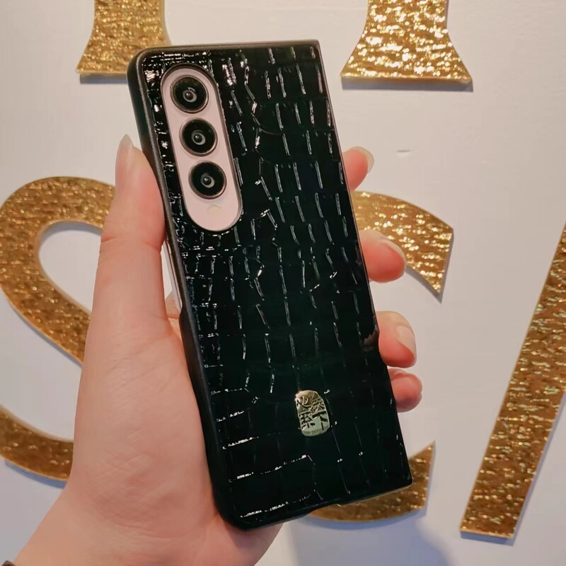 Samsung Fold3 Modified to W26 Phone Case, Fold4 Modified to W26 Heart of the World Phone Case, W22 Upgraded to W26 Phone Cover, Foldable Protective Case, W23 Upgraded to W26 Leather Case, New Business Style for Men