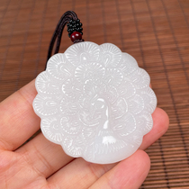 Xinjiang and Tian jade white jade peacocks open screen jade pendant ladies sweaters chain flowers open rich and expensive jade pendant