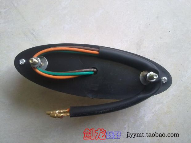 Phụ kiện xe mô tô CQR 250 Đèn hậu LED hình tam giác mới đèn pha led xe máy