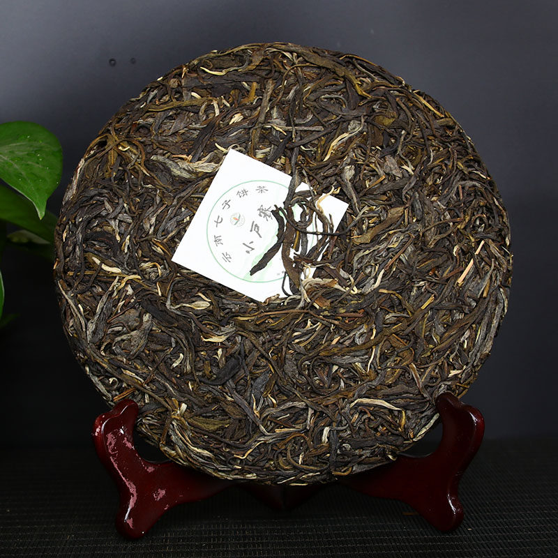 Yunnan Pu'er tea raw tea cake small family Seiku tree tea spring stock Qiao Muang Wang Seven sub-cake 18 years 357g Mengku tea