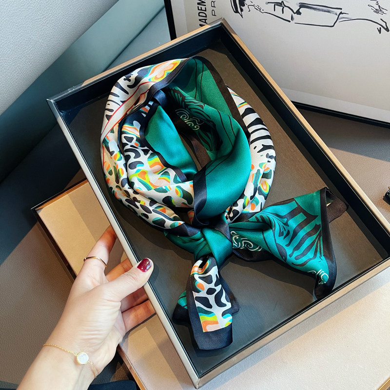 Japan Cosp Kosp Brilliant Star ~ Elegant Peacock Green Mulberry Silk Scarf Versatile BAO WEN Double Layer Silk