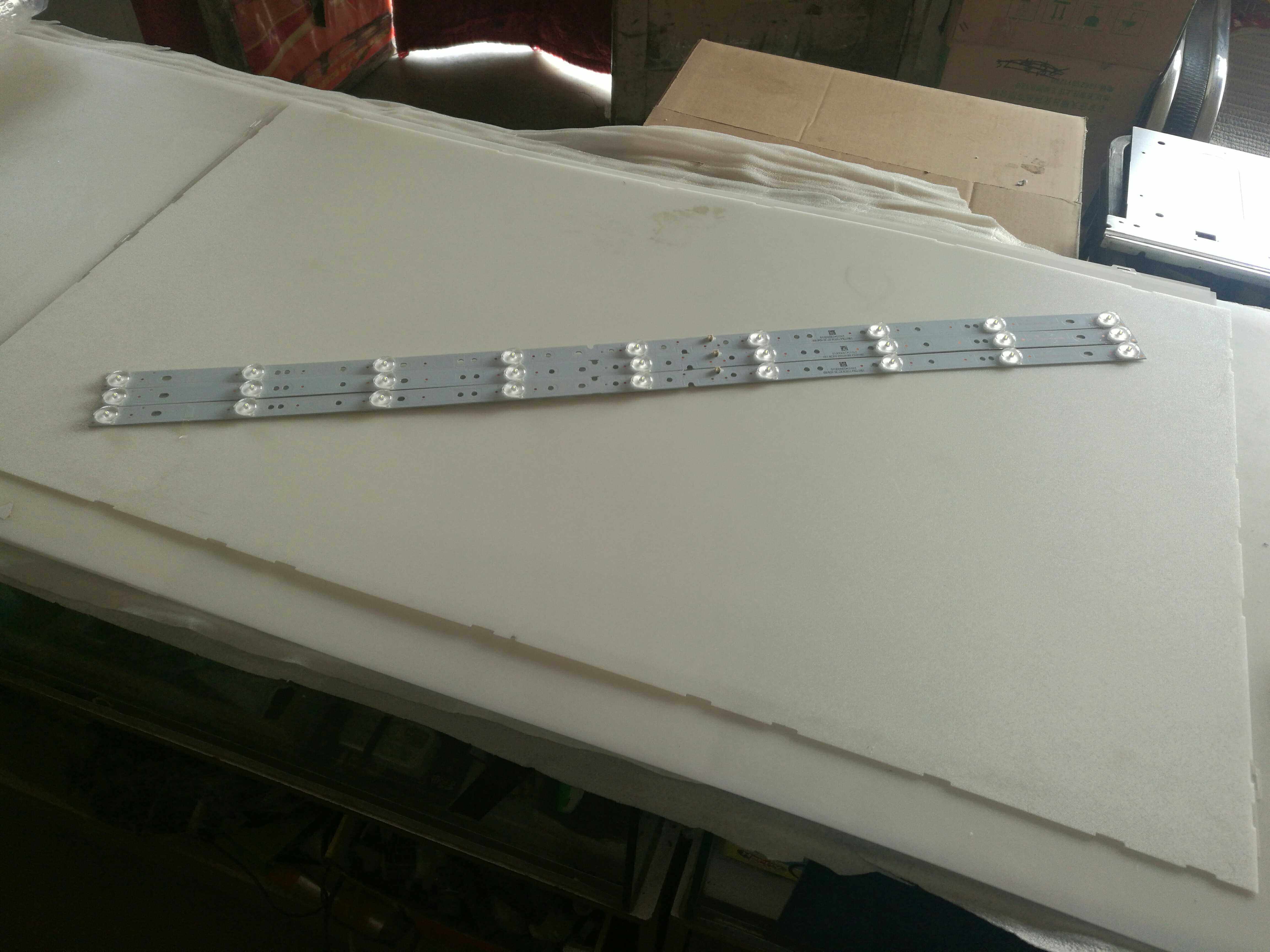 Haier LE39B3500W original dress light strip RF-AE420E30-0901S-02 (9 lamp 3 root set)