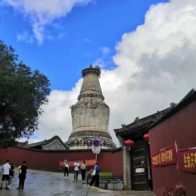 绒熙服饰