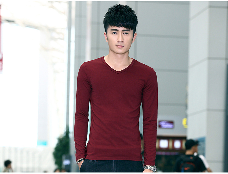 Mùa thu mới thanh niên nam dài tay cổ chữ V màu cotton giản dị Áo phông giản dị chạm đáy đơn giản bên trong mặc áo thun cotton