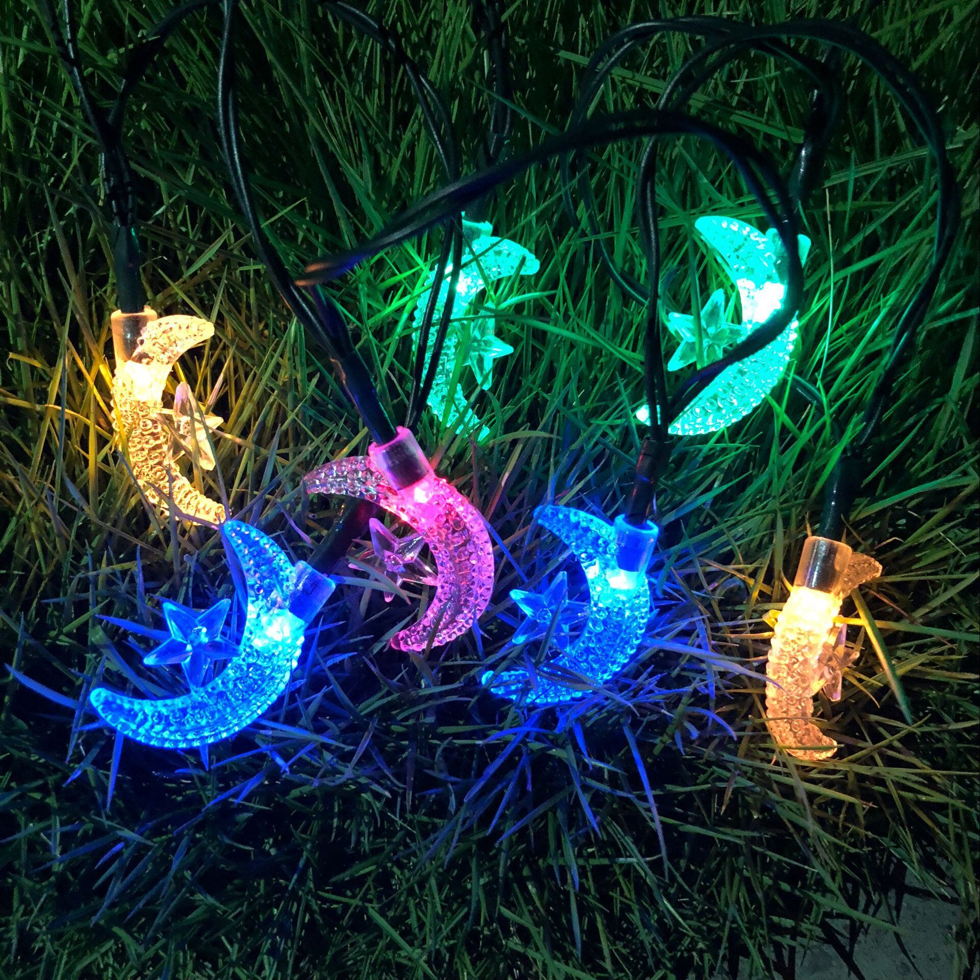 Solar rural yard lanterns bee flashing lights courtyard festival atmosphere decorative lights waterproof balcony garden hanging trees