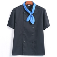 Черная футболка, шейный платок, короткий рукав