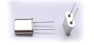 New direct plug HC-49U passive crystal oscillator 4M 6M 8M 10M 12M 16M 24M 25M 27MHz