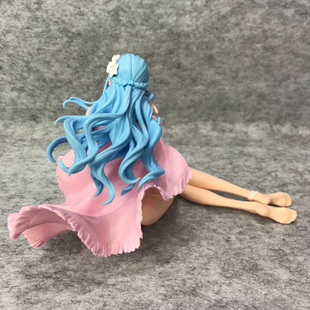 Sea thief king sparkling glamour and sitting posture swimsuit Princess Viv princess model model