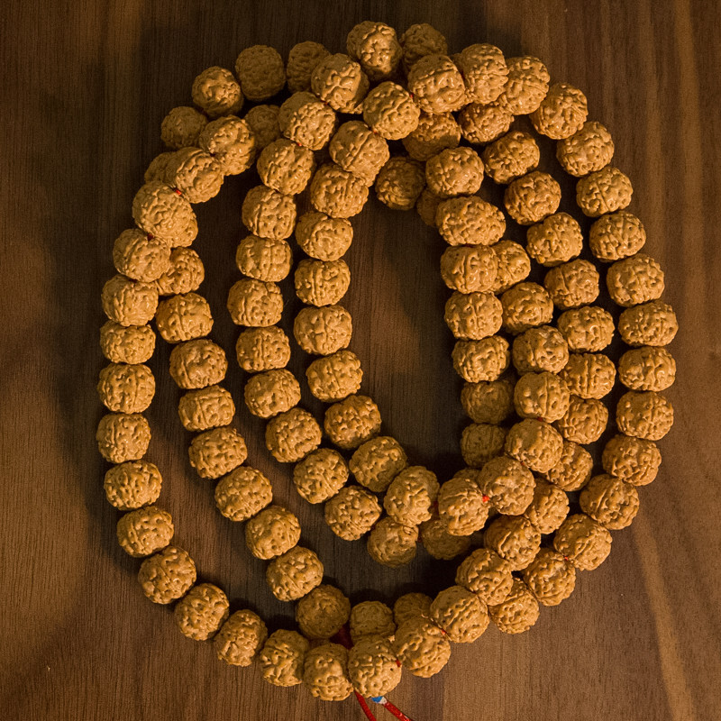 Clearance one thing one shot King Kong Bodhi Nepal Buddha bead necklace hand string 108 natural authentic small gold gang