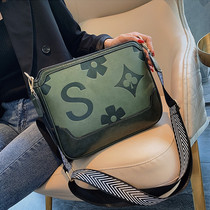 Bag new 2021 tide net red large capacity large bag womens wide shoulder strap versatile tot womens bag single shoulder cross-body bag