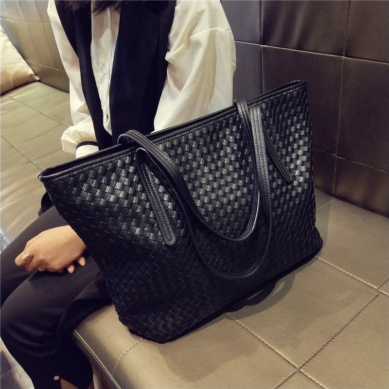 Hong Kong 2021 new leather ladies bag versatile woven bag large capacity tote bag simple one-shoulder bag bag