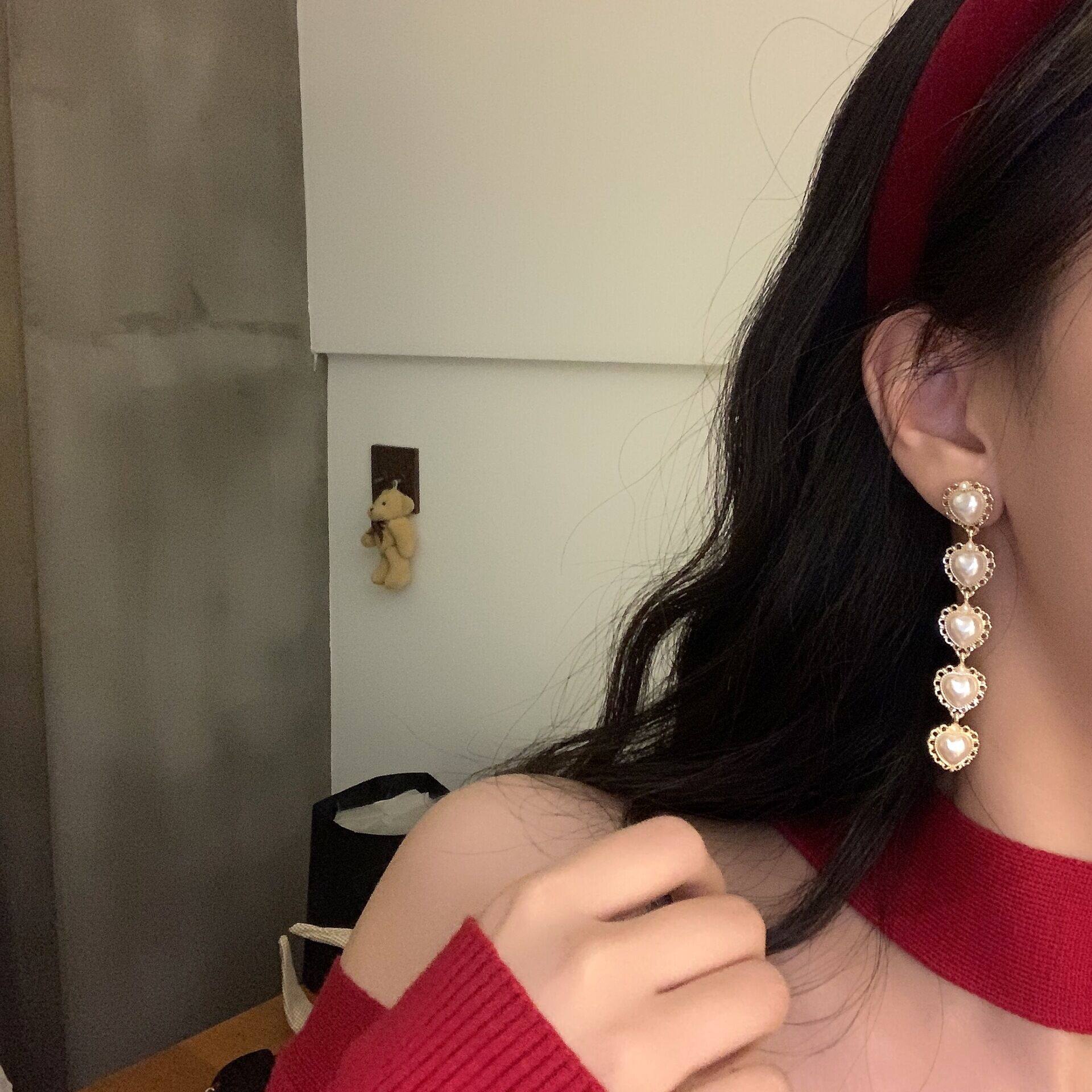 Show face small retro Hong Kong style love-shaped pearl earrings temperament long earrings ins style ear clip baroque earrings - Taobao