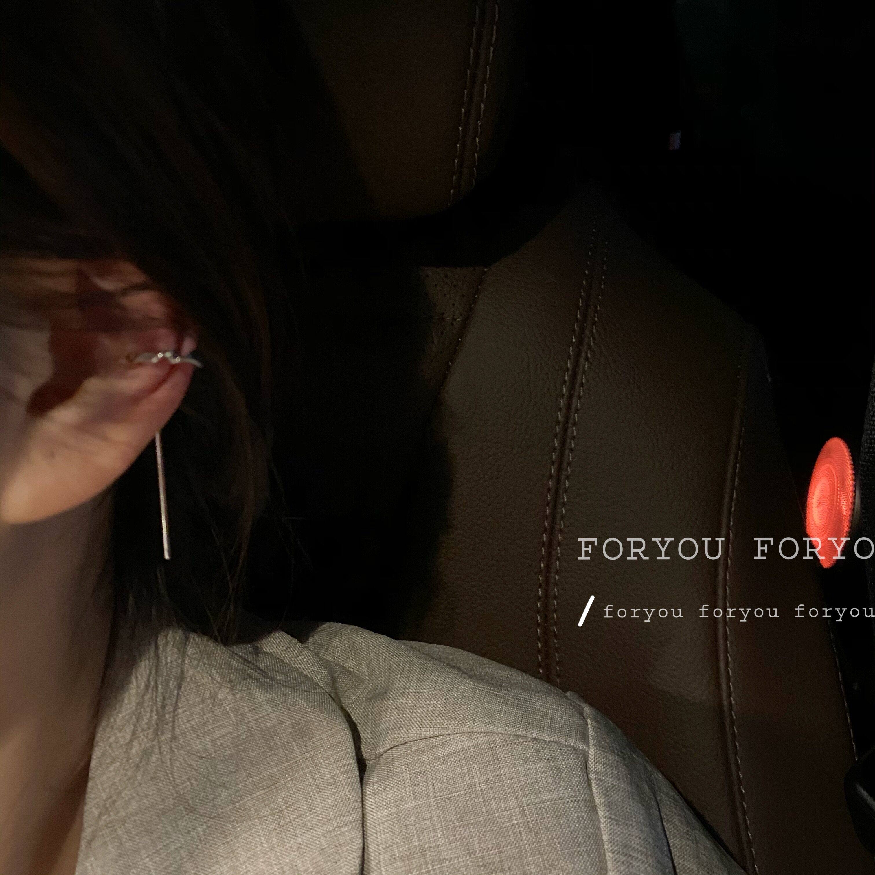 The two sides are different, Japanese and Korean style tassel ear bone clip, female personality, one word chain ear clip, no ear hole, asymmetrical all-match